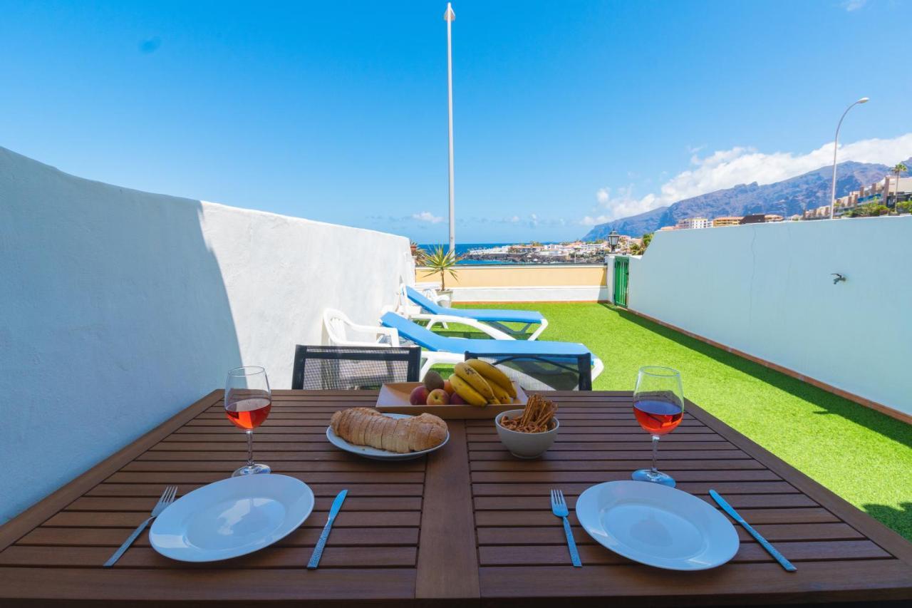 Appartement El Varadero Grande terrasse ensoleillée face à la mer à Puerto de Santiago  Extérieur photo