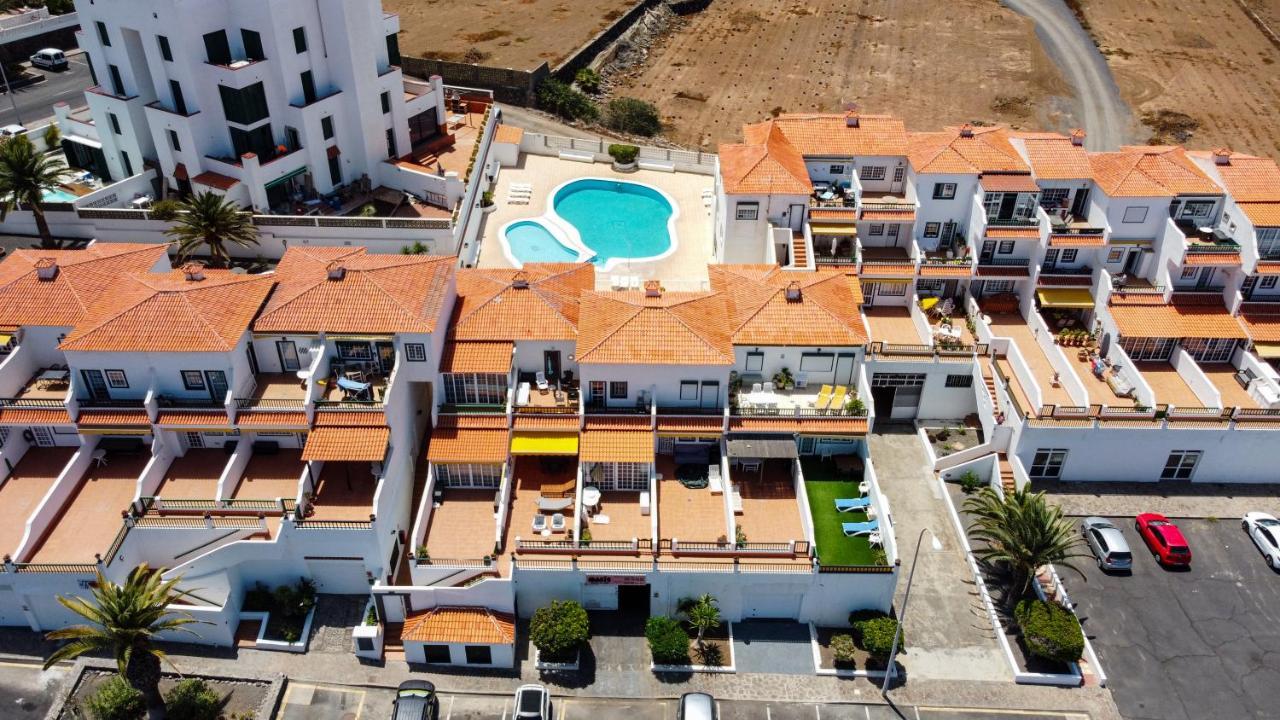 Appartement El Varadero Grande terrasse ensoleillée face à la mer à Puerto de Santiago  Extérieur photo
